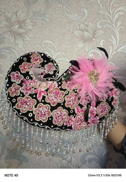 Корона, калпок и даструмол