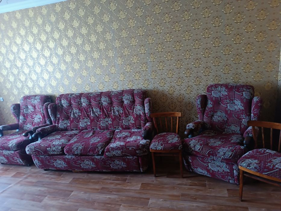 Продам мягкий уголок