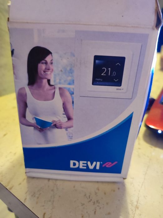 Termostat inteligent Danfoss DeviReg ecran tactil