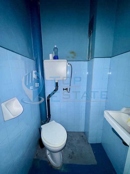 Многостаен тухлен апартамент с гараж в град Полски Тръмбеш, област Ве