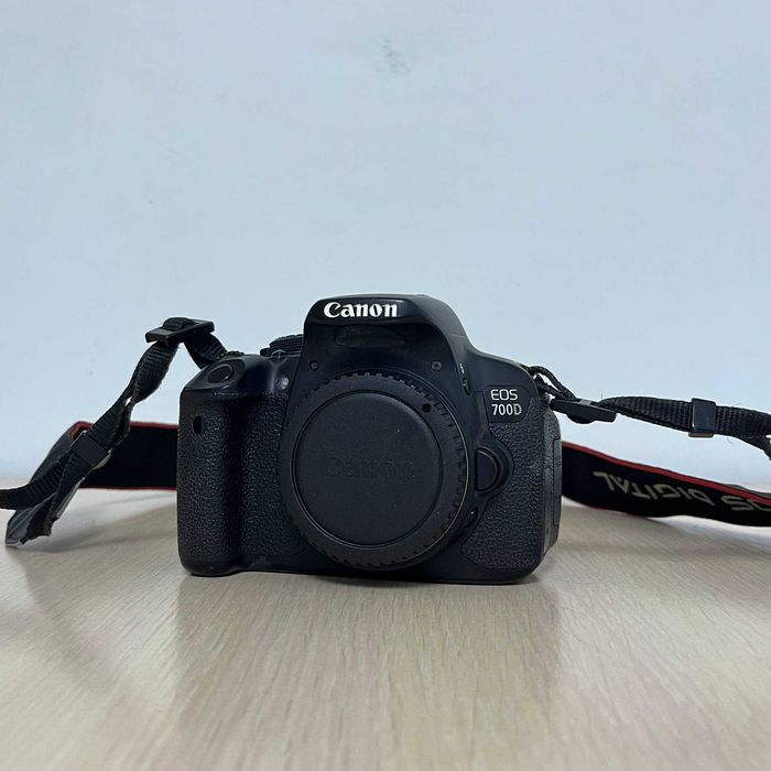 Canon 700D / Rebel T5i