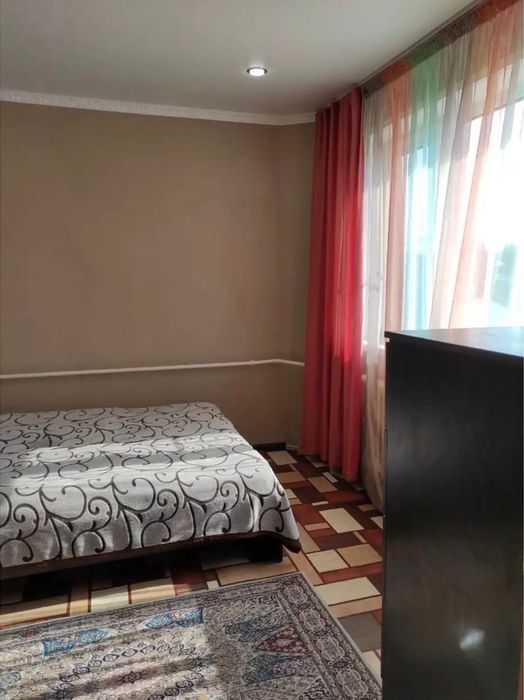 Продам 4 комнатную квартиру