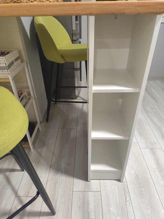 Бар маса +2 бр. бар столове