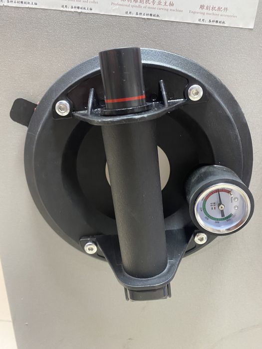 Вакуумная присоска