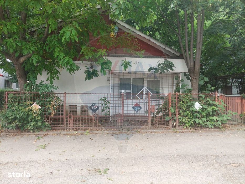 Spatiu comercial de inchiriat Bacau cladire separata