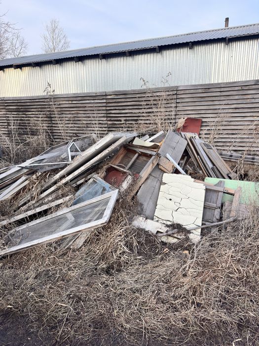 На дрова (двери, окна)