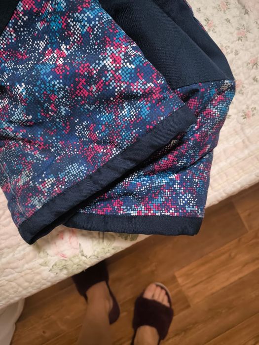 Продам костюм для девочки