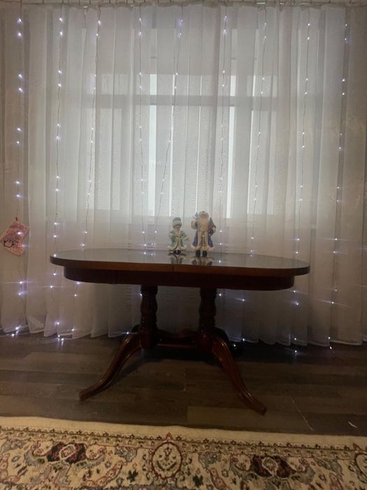 Стол, для кухни гостиной