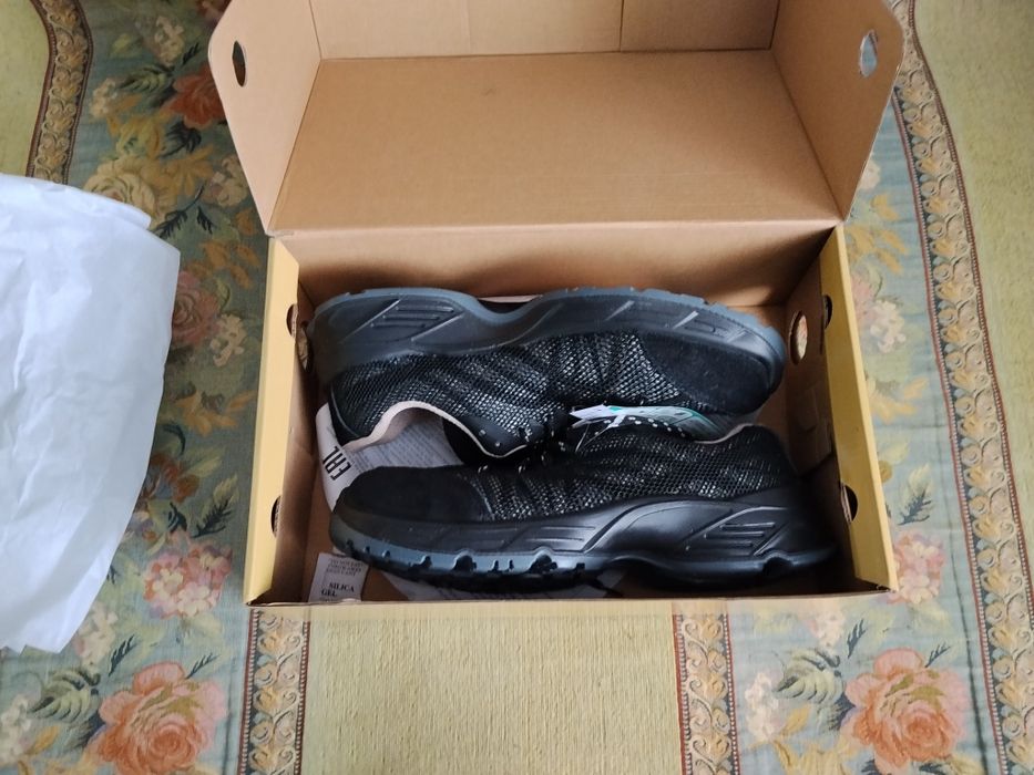 Продаю ботинки рабочие новые