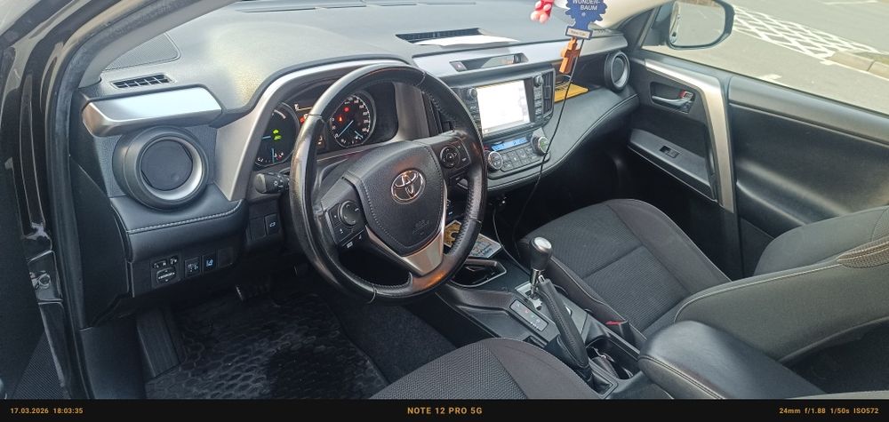 Toyota RAV4 hibrid