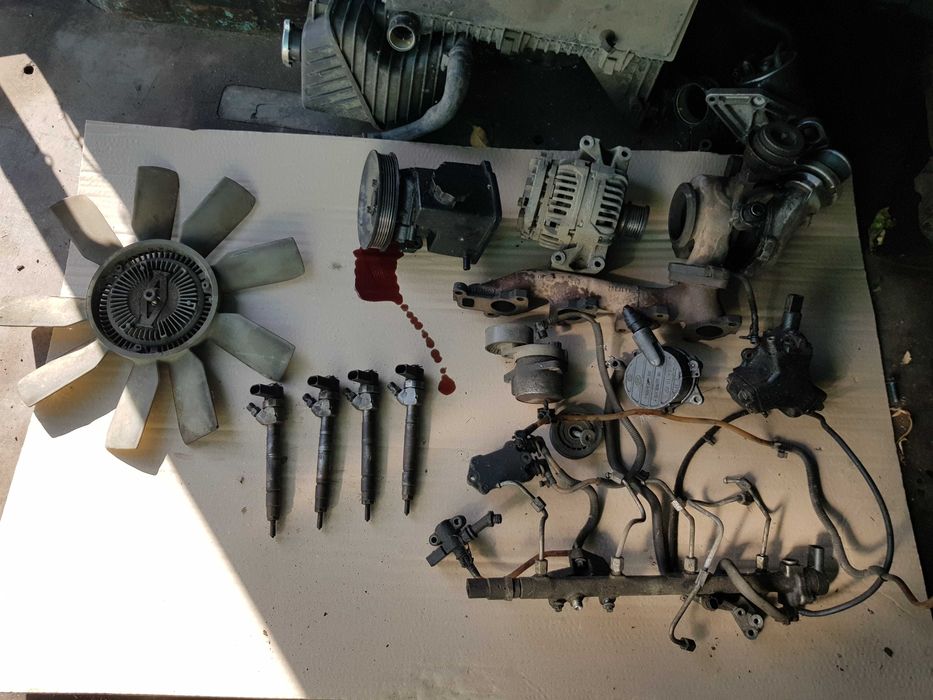 Vand piese mercedes 207, 307, sprinter208- 308 -212-312-313-412