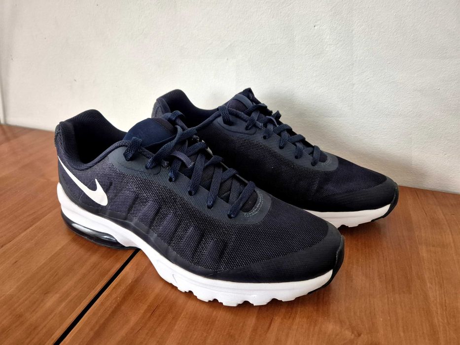 Маратонки Nike air MAX lnvigor номер 46