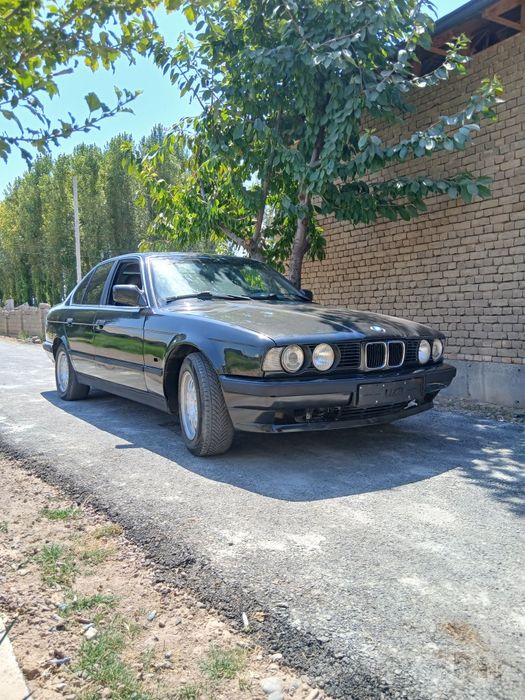 Sotiladi BMW E34