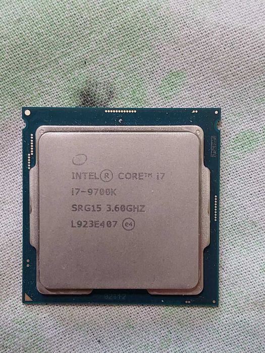 Intel Core i7 9700K и i7 9700KF, 8-ядрен, LGA 1151