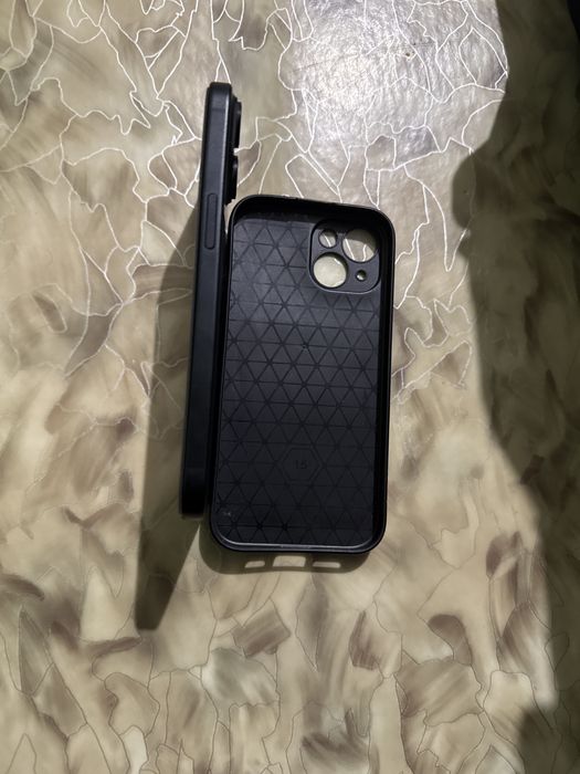 iPhone 15, коробка зарядка имеется