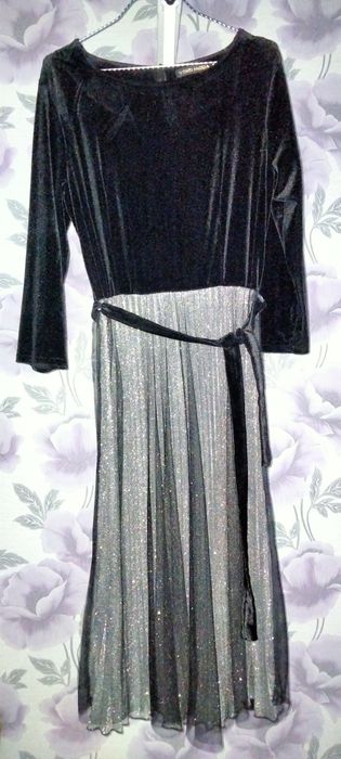 Продам нарядное платье