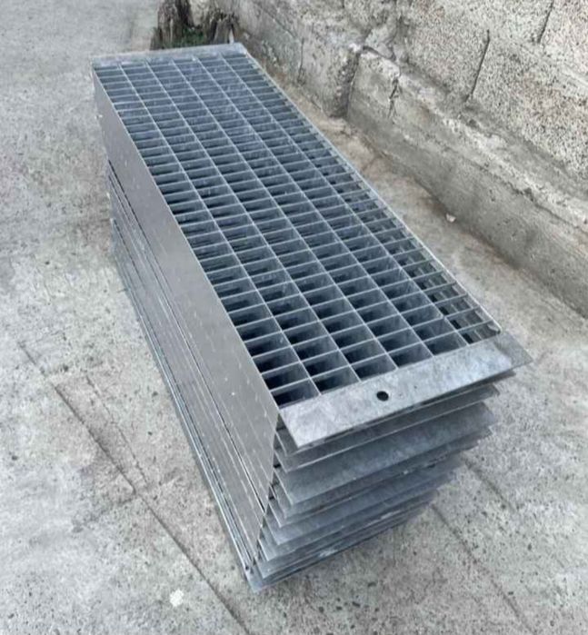 Trepte zincate 118x27