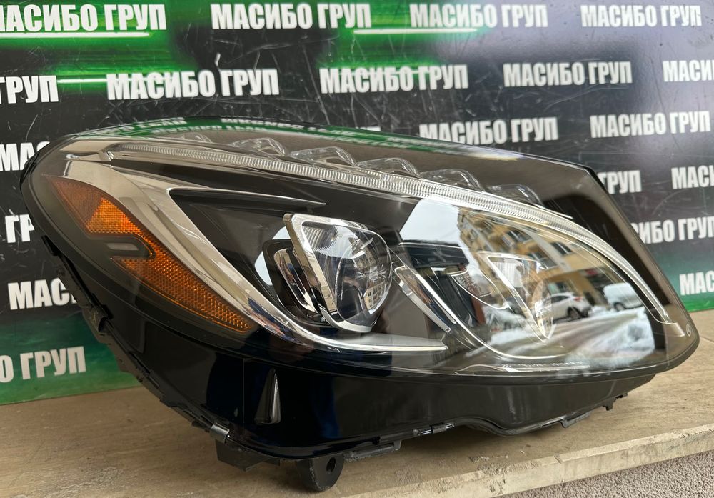 Фар far десен фарове LED за Мерцедес Mercedes C-класа W205,USA