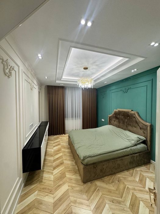 Продаётся 2-х уровенная красивый квартира Новостроенным доме. 186м2.