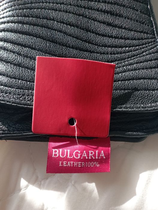 Кожени ръкавици .