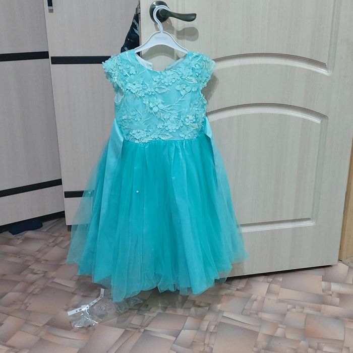 Платья,куртки Костанай