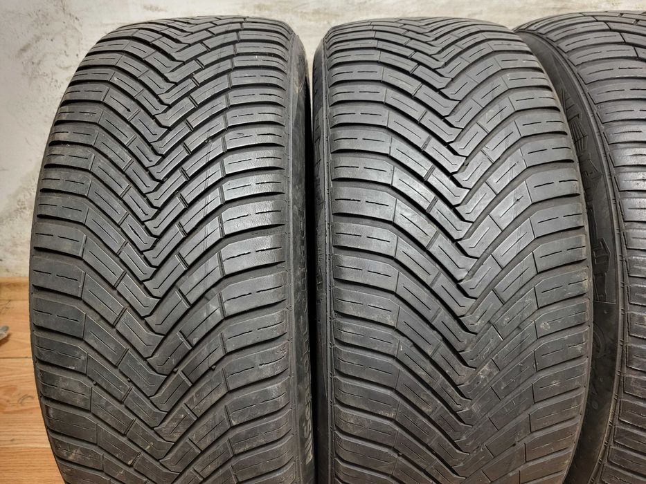 225/40/18 Bridgestone / 215/45/18 Continental / всесезонни гуми