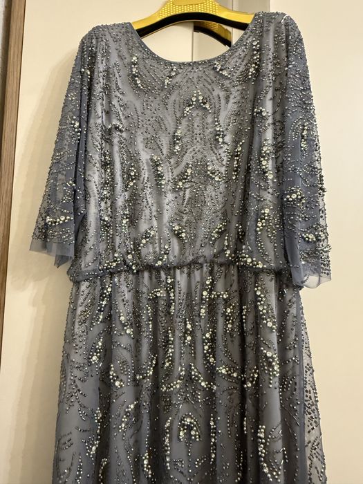 Шикарное вечернее платье