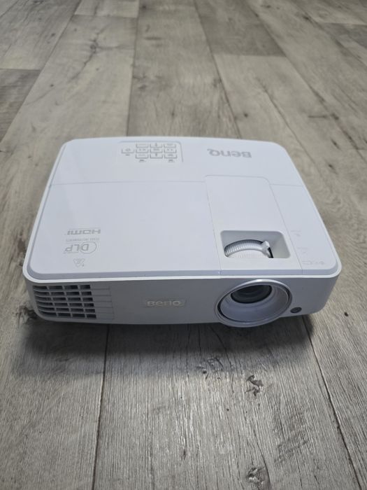 Продам проектор Benq MW526
