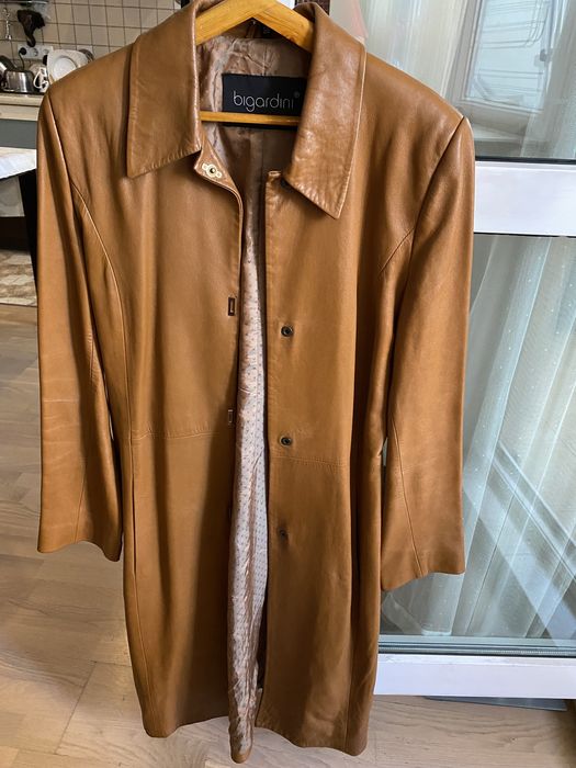 Продам кожаный плащ