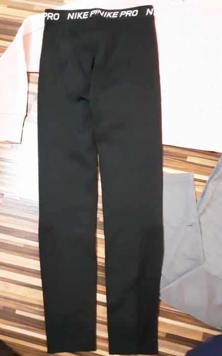 (XS) NIKE PRO-Calvin Klein оригинални клинове,блузa