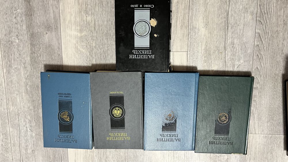 Книги: классика советские и др.
