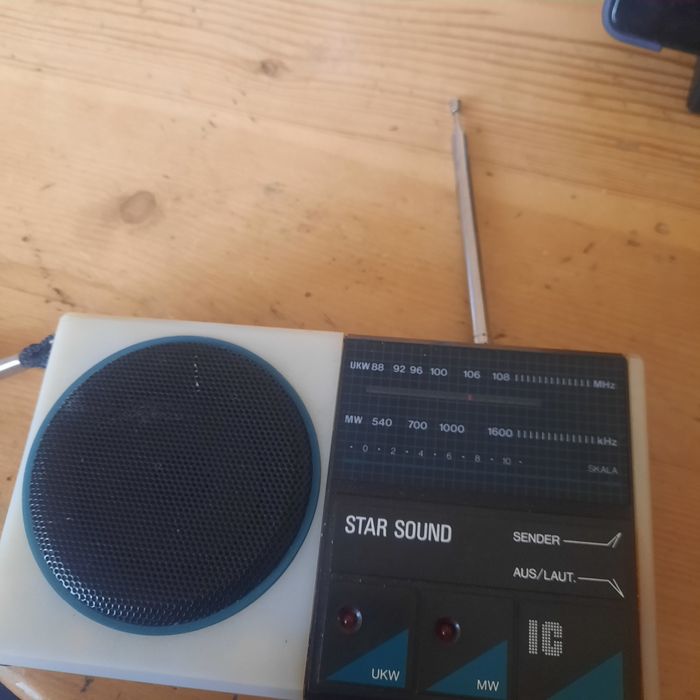 Продавам радио  туристическо