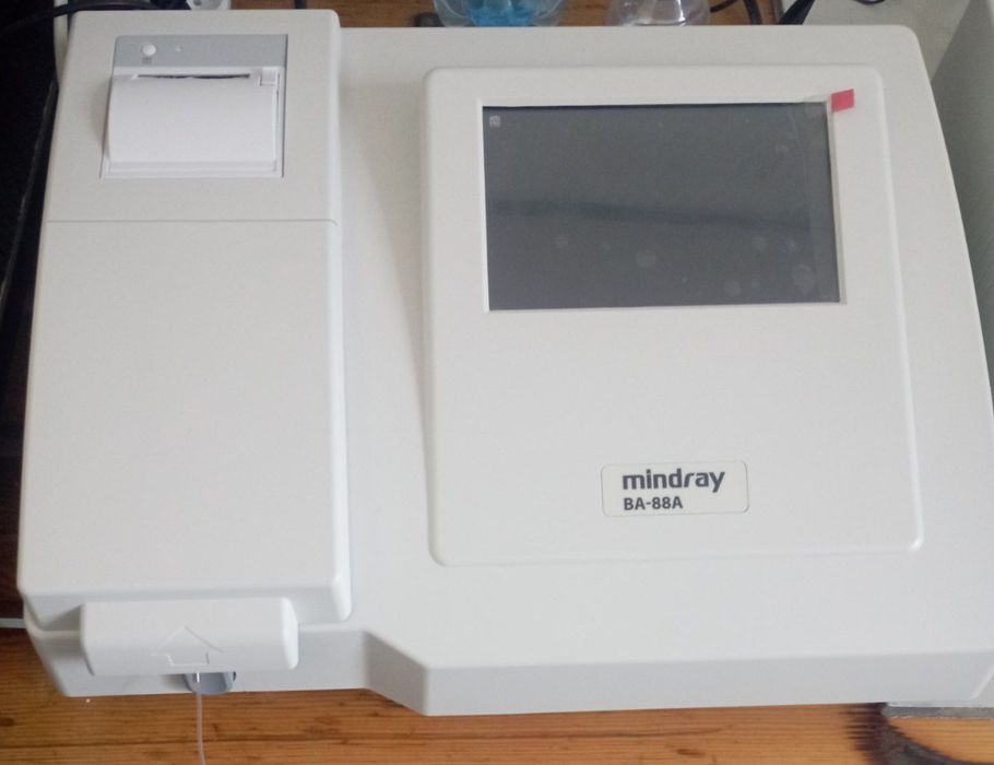 Yangi Labaratoriya apparatlari sotiladi real oladigan xaridor aloqaga.