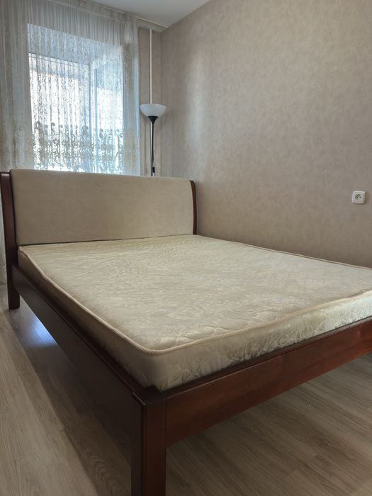 Двухспальная кровать