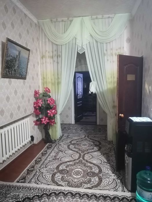 Hovli sotiladi qulay narxda