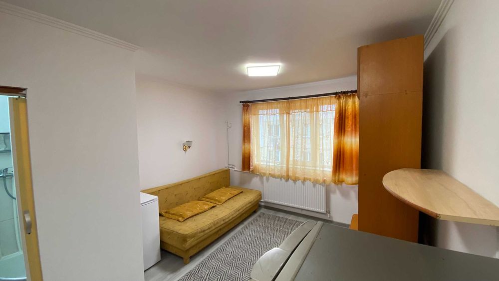 Camera de camin cu baie, renovata, mobilata si utilata | Bularga