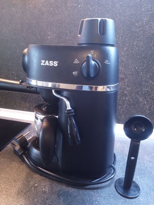Кафе Еспресо Машина Zass ZEM 07 Черна 800W 3.5 bar Чаша 240мл
