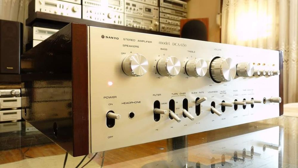 SANYO DCA-650 раритет усилитель ФОТО С ИНТЕРНЕТА. холати яхши, звук бо