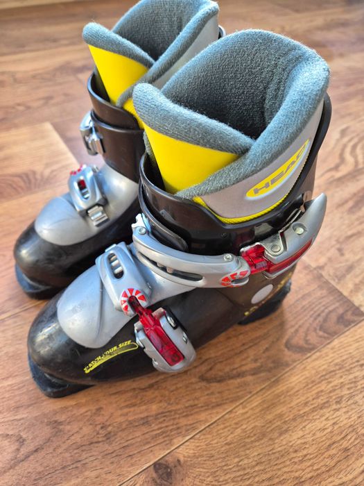 Детски ски обувки HEAD