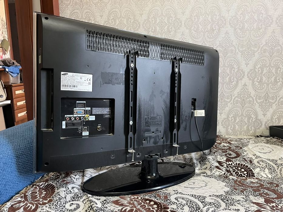 Продам телевизор samsung