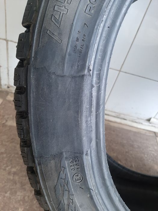 Продам шины 235/45/18 нокиан