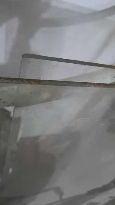 Продам стекло, 2 штуки, новые