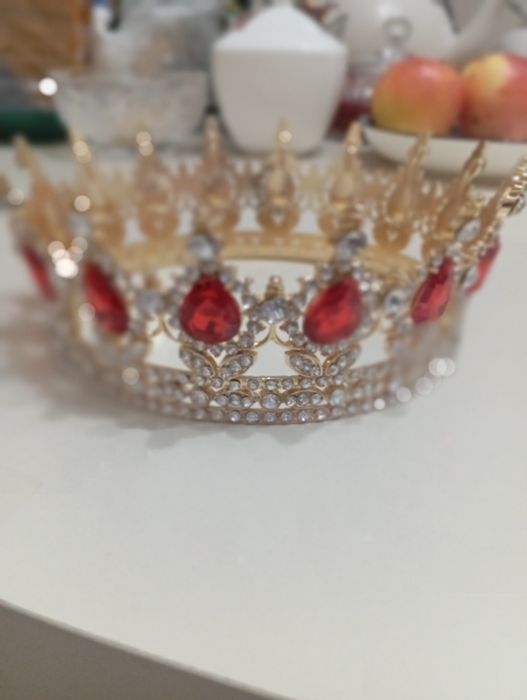 карона для торта с блестками