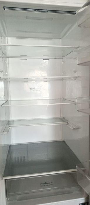 Продам холодильник LG