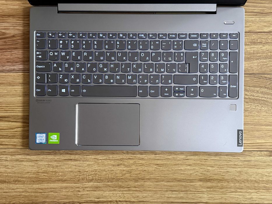15.6 Lenovo s540`Core i5-8265U/Nvidia MX250/12GB RAM/256GB SSD/Full HD IPS/Бат 7ч