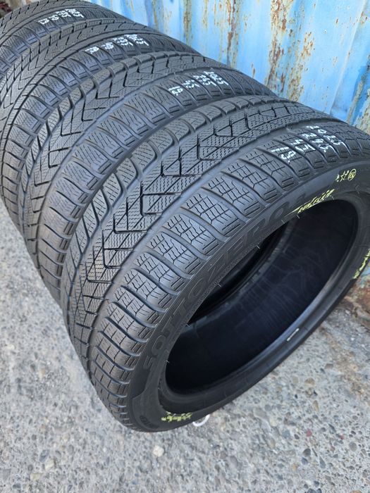Anvelope Iarnă 245.45.19+275.40.19 Pirelli Runflet An 2025