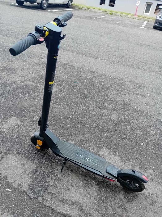 Vând Trotinetă electrică sau schimb cu iPhone