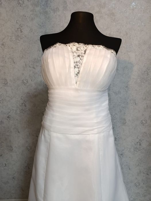 Продам новое свадебное платье.