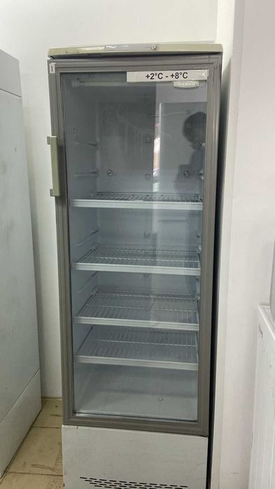 витринный холодильник