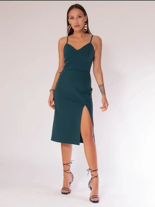 Изумрудное вечернее платье